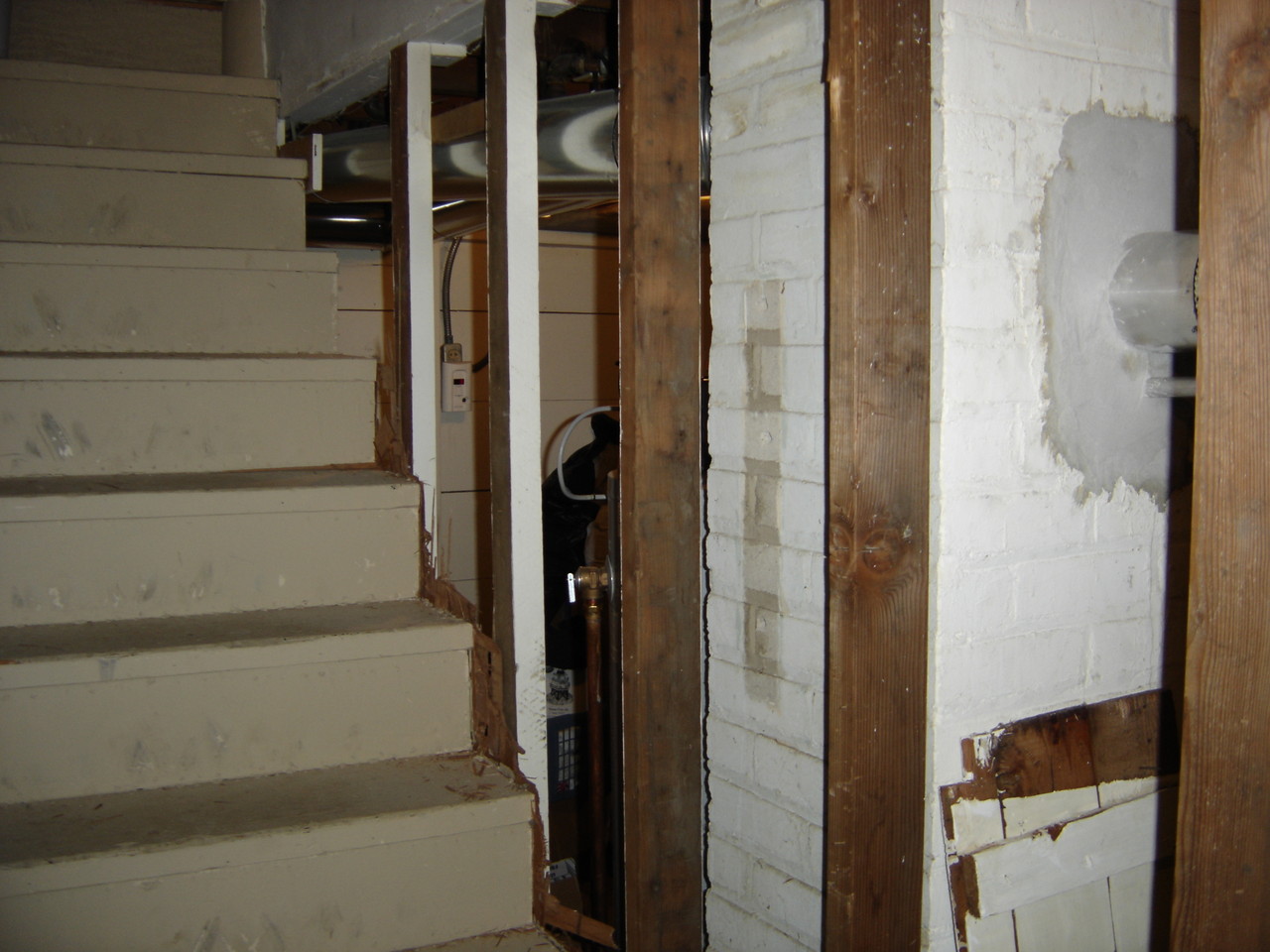 drew's basement (7).JPG
